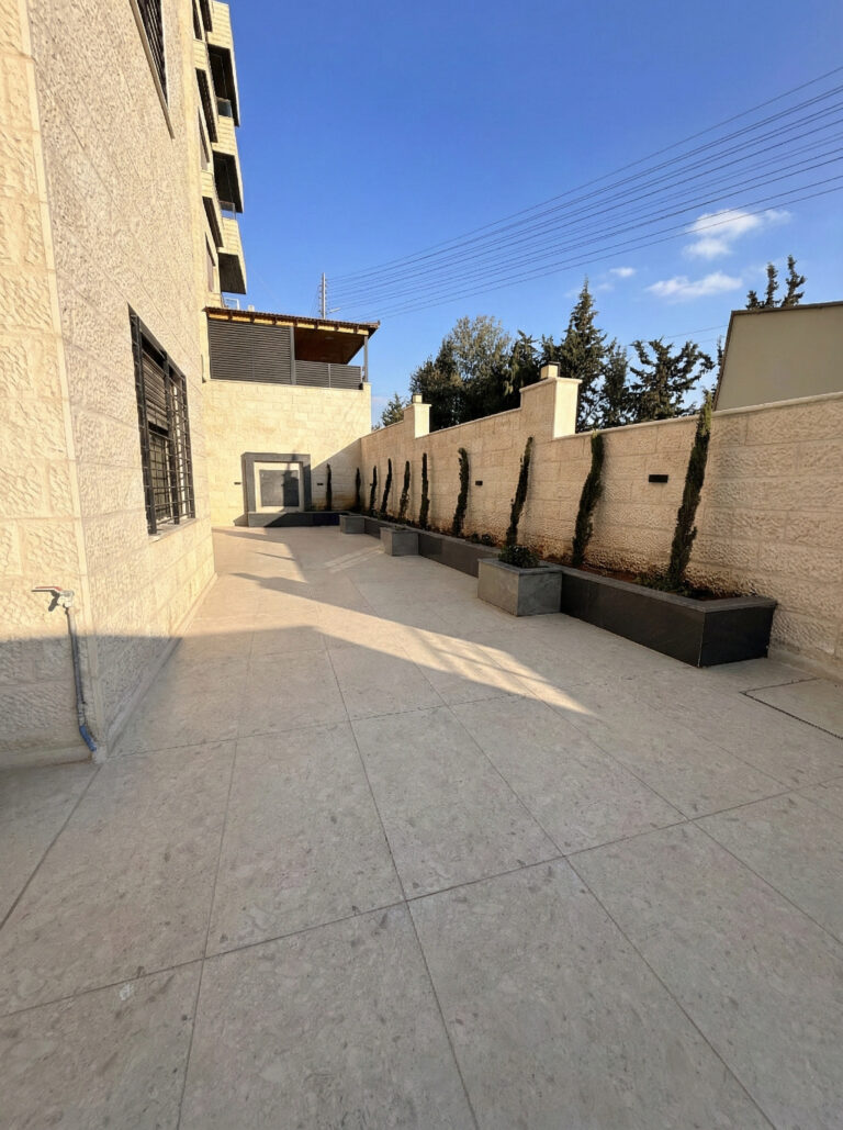 EFAEE73C-AA28-4C64-BC4F-D0E5EAA1B6E0